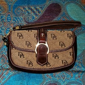 Dooney & Bourke